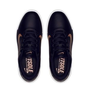 SOLd! New Nike vapor golf shoes size 7